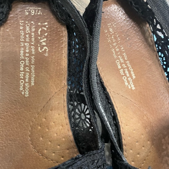 TOMS black crocheted espadrilles, size 6.5, GUC. - Picture 3 of 9